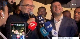 Prizreni në festë kreu i PDK-së dhe Shaqir Totaj rrethohen nga qytetarët: Urime