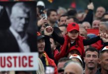 Thirrjet kundër gjyqit ndaj ish-krerëve të UÇK-së arrijnë në Strasburg