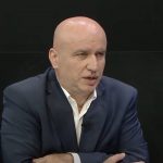 Mero Baze: Diversioni i një “lideri” me popull hua