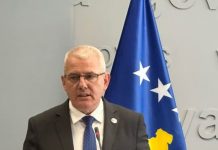 Gjenden 10 detonatorë në Leposaviç, Sveçla akuza ndaj Serbisë: Po planifikon sulme terroriste