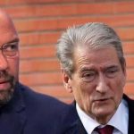 Sali Berisha endet kuturu midis SKAP-it dhe SPAK-ut, sipas hallit të çastit/ Manjani: Hajdutët të kthejnë paret