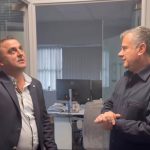 Balla vizitë në kompaninë shqiptare në Londër: Agron Gjoka, shembull frymëzues i diasporës shqiptare