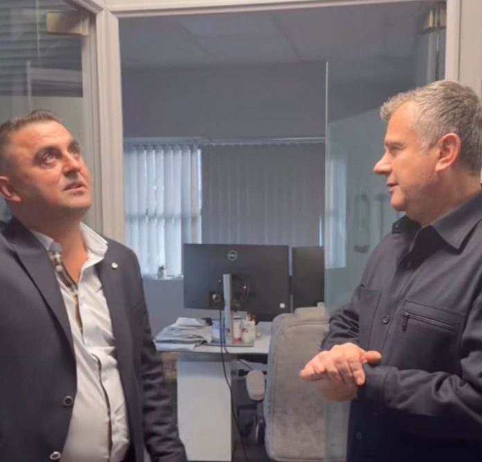 -800-0-1764417217xballa-702