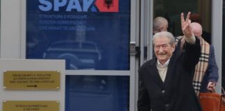 Berisha kërkon t’i hiqet masa ‘detyrim paraqitje’, i drejtohet sërish Kushtetueses