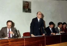 “Sirtari i Hekuranit” – Një histori mes Ramiz Alisë, Fatos Nanos dhe gjermanëve në 1986. A do kishte rrjedhur historia ndryshe?