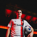 Anis Mehmeti “tërbon” Anglinë, “dhelprat” futen në garë për sulmuesin kuqezi