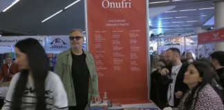 “Unë jam mysliman”, interes i lartë i qytetarëve për librin e Ben Blushit, shiten 500 kopje për 30 minuta