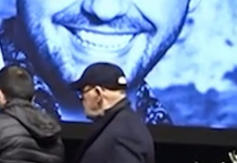 VIDEO/ Gaz Demi i jep lamtumirën e fundit Shpat Kasapit mes homazheve prekëse