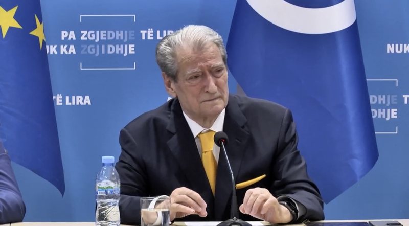 Humbja e thellë në zgjedhje  Berisha  Rama arrestoi liderët e opozitës për të fituar