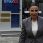 Gjykata e Posaçme pezullon nga detyra zv.kryeministren Balluku, e ndalon të dalë jashtë vendit