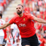 Vedat Muriqi shkëlqen në Spanjë, dy gola ndaj Osasunas dhe kap Levandovskin