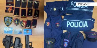 Dilte në rrugë i veshur si punonjës policie/ Arrestohet 20-vjeçari në Kamëz
