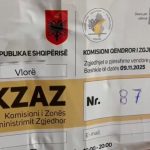 Vlora gati për zgjedhjet lokale, mbërrijnë materialet për procesin e numërimit në 4 KZAZ