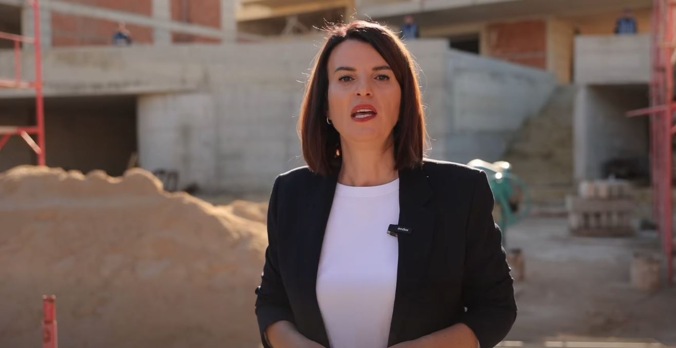 Ndërtimet pa leje  Koçiu  Ligji është i barabartë për të gjithë  Ndërtuesit abuzues do përballen me gjoba e ndjekje penale