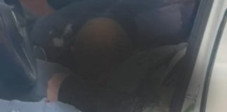 Pamje të rënda nga atentati në Rinas/ Viktima dhe i plagosuri brenda “Benz”-it pak çaste pas breshërive