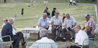 Ministri i Financave: Ja pse u vendos të jepen bonuse mujore për pensionistët