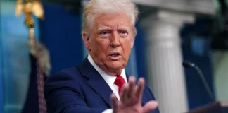 Ndjesa publike nuk mjafton/ Presidenti Trump nuk heq dorë nga padia për “BBC”