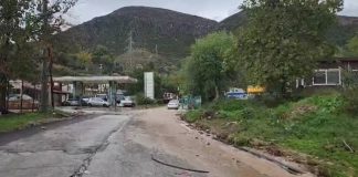Shembet ura në Jezull, fëmijët mbeten pa shkuar në shkollë. Bllokohen disa fshatra në zonat malore të Mirditës