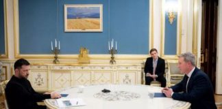 Zelensky merr në duar planin amerikan për paqen. Trump shton presionin: Pranoje