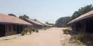 Nigeri, sulm në shkollë/ Grupi i armatosur rrëmben mbi 300 fëmijë dhe 12 mësues