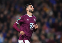 Broja si “kokrra e mollës”/ Sulmuesi kuqezi kalon dëmtimin, luan në kampionatin anglez