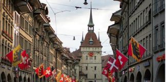 Votuesit zviceranë refuzojnë taksën e propozuar për të pasurit