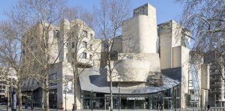 Një nga kinematë më të famshme të Parisit, e pushtuar nga pleshtat