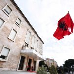 Qeveria heq masat e përkohshme për ndalimin e aksesit në TikTok, jep detajet e vendimit