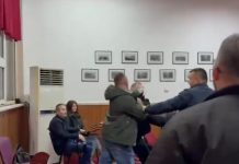 Përplasje fizike në Këshillin Bashkiak të Pogradecit