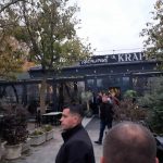 Vizita në Mitrovicën e Jugut/ Pronari i lokalit ku do të ndalonte Albin Kurti mbyll biznesin: Rrezikohej siguria, pati tensione