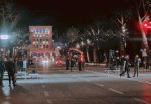 Qytetarët dhe simpatizantët e PD-së braktisin protestën e Berishës