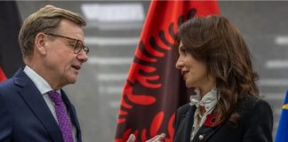 Ambasada gjermane pas vizitës së ministrit Wadephul në Tiranë: Diskutoi me Spiropalin e Dumanin rrugën e vendit drejt BE-së