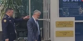 LAJMI I FUNDIT/ Ish-drejtori i Policisë së Shtetit Muhamet Rrumbullaku paraqitet në SPAK