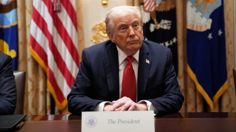 Trump thirrje hebrenjve në New York që mos mbështesin kandidatin demokrat  Nuk ju përfaqëson  budalla ai që e voton