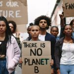 Gen Z që po sfidon qeveritë në botë, a mund të përfshihet Europa nga kjo lëvizje?