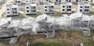 U bllokuan para pak ditësh, momenti kur vilat në Farkë shpërthehen me tritol