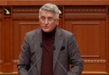 ‘Firmat për Shabanin’ i “hanë kokën” Agron Gjekmarkajt, jep dorëheqjen si nënkryetar i PD-së