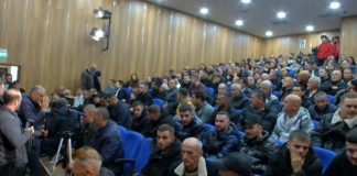 Foltorja e Salianjit në Durrës, ish-kandidati: Jemi bërë si zogjtë e korbit, s’dimë ku kemi kokën! Jo betejë për interesa personale