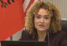 “Kë vlerësoni më shumë, Dumanin apo Krajën?”, përgjigjet Doloreza Musabelliu