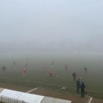 Mjegulla e dendur mbulon Peshkopinë, anulohet ndeshja Korabi – Burreli