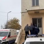 Kukës/ I dënuar për dhunë në familje e ngacmim seksual të dy vajzave të tij të mitura, arrestohet 40-vjeçari