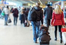 Sa shtetas shqiptarë banojnë jashtë vendit? Aritmetikë e thjeshtë…