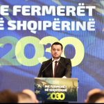 ‘Me fermerët në Shqipërinë 2030’, ministri Salla: Synojmë të përfitojnë 150 mijë fermerë/ Prezantohet platforma digjitale, informuese dhe “Numri Blu”