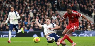 Dramë për Alexander Isak, sulmuesi operohet dhe mungon gjatë për Liverpoolin
