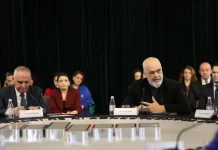 “Gjoba për ministrat që s’japin informacion”, Komisioneri Dervishi: Nuk është zgjidhje. Rama: Sanksionet, janë aty për tu