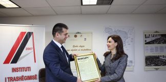 Spiropali nga Shkupi: Gjuha shqipe, gjuhë zyrtare në Maqedoninë e Veriut, të respektohet në ligj dhe në praktikë.