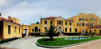 “Mashtrimi për martesë është një krim federal”/ Paralajmërimi i ambasadës amerikane në Tiranë