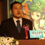 Historia e pazakontë/ Miliarderi kinez është babai i qindra fëmijëve në Shtetet e Bashkuara dhe nuk do që t’i njohë