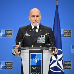 Deklarata e fortë e admiralit të NATO-s: Po shqyrtojmë një sulm parandalues kundër Rusisë