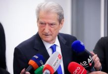 “Do kemi revolta, jo protesta”, Berisha lë të hapur mundësinë për përjashtimin e Salianjit: Bandat janë vija e kuqe